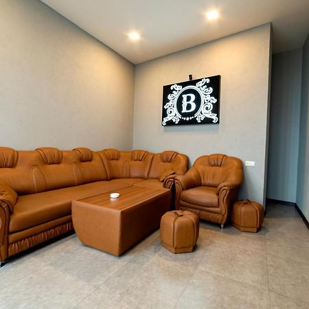 B H Y Guesthouse In Erevan Esterno foto