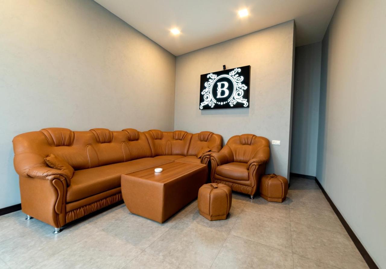 B H Y Guesthouse In Erevan Esterno foto